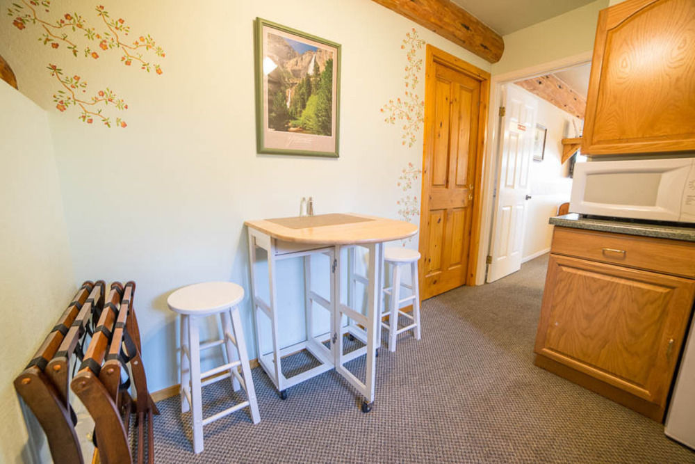 Nature'S Inn Bed And Breakfast Оане Екстериор снимка